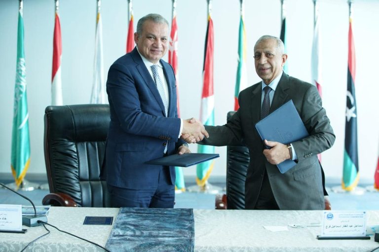 رئيس الأكاديمية العربية يترأس إجتماع المجلس الإستشاري للصناعة لكلية الهندسة والتكنولوجيا