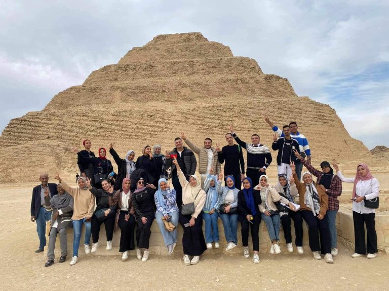 تدريب أحفاد الحضارة المصرية في منطقة آثار سقارة