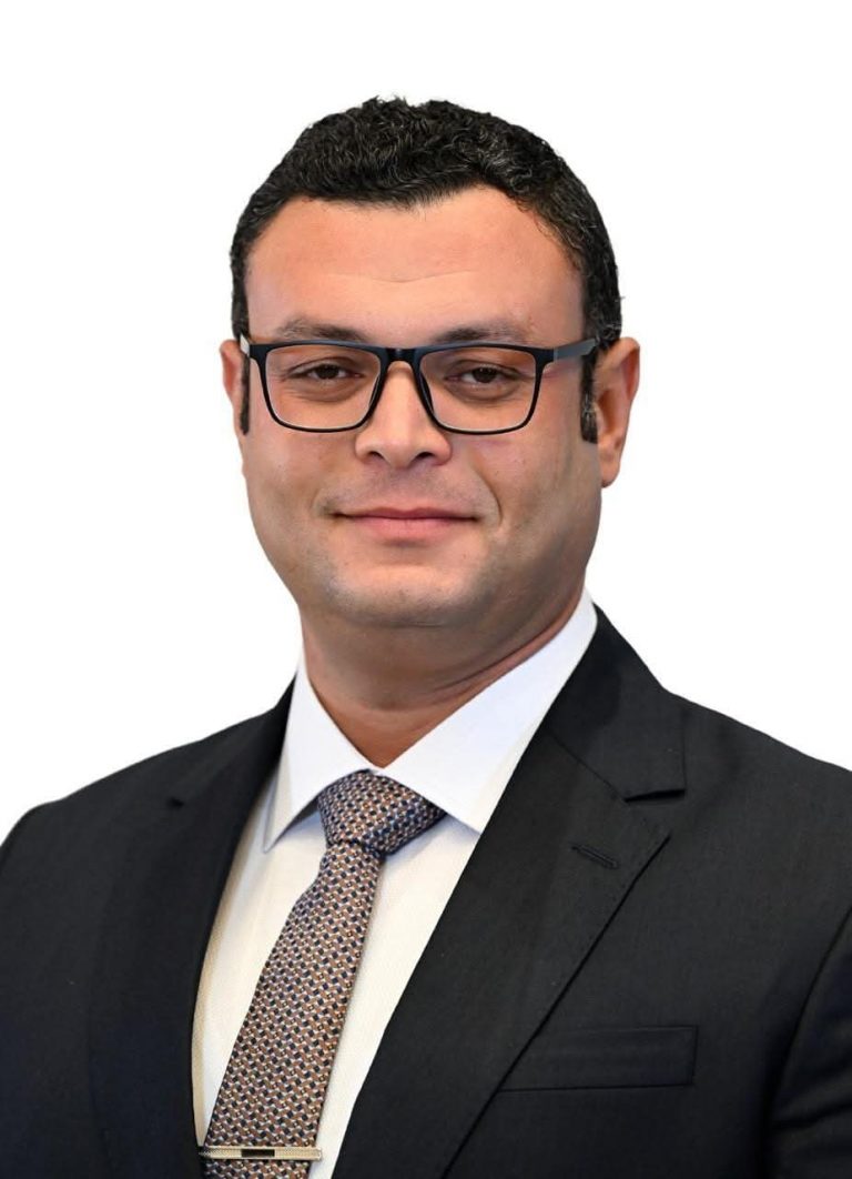 وزير الإسكان: استكمال رفع كفاءة البينة التحتية والطرق بالمنطقة الصناعية بالعاشر من رمضان