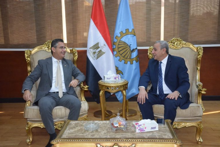 وزير التموين  يصل محافظة الغربية لبدء الجولة التفقدية للعديد من المنشآت التموينية والتجارية