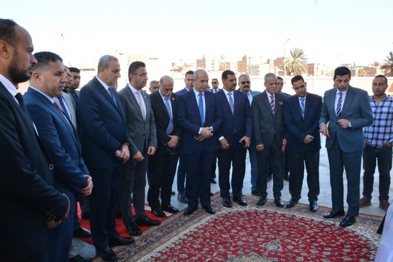 وزير التموين ومحافظ الغربية يستهلان جولتهم التفقدية بالصومعة الإماراتية في طنطا