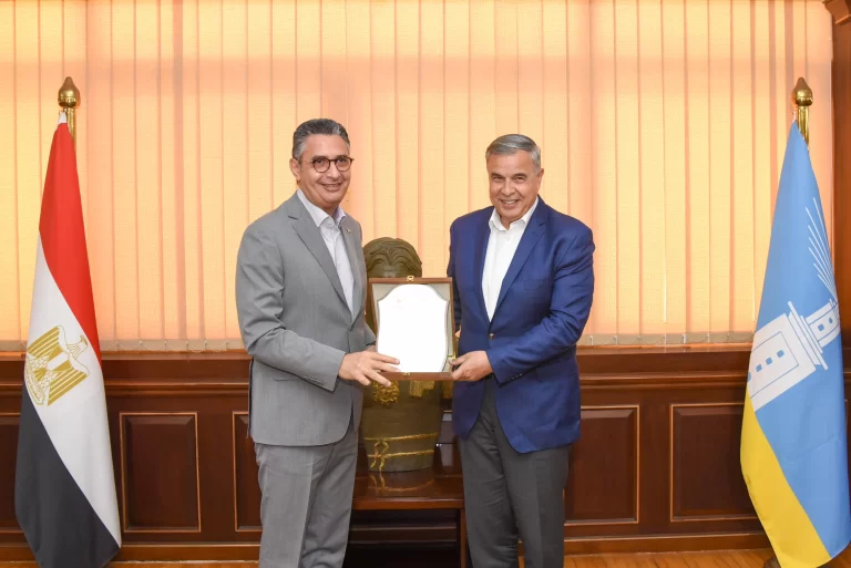 محافظ الإسكندرية يستقبل وزير التموين والمدير التنفيذي لجهاز “مستقبل مصر”
