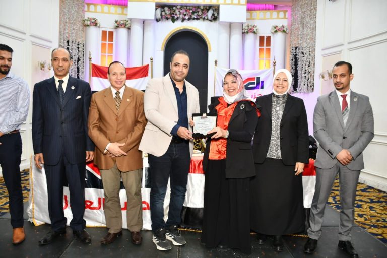 “نساء صنعن التغيير في ضيافة حزب العدل.. ود. فريد شوقي: أنتنّ ملهمات وطن يبنيه الحلم والإرادة”