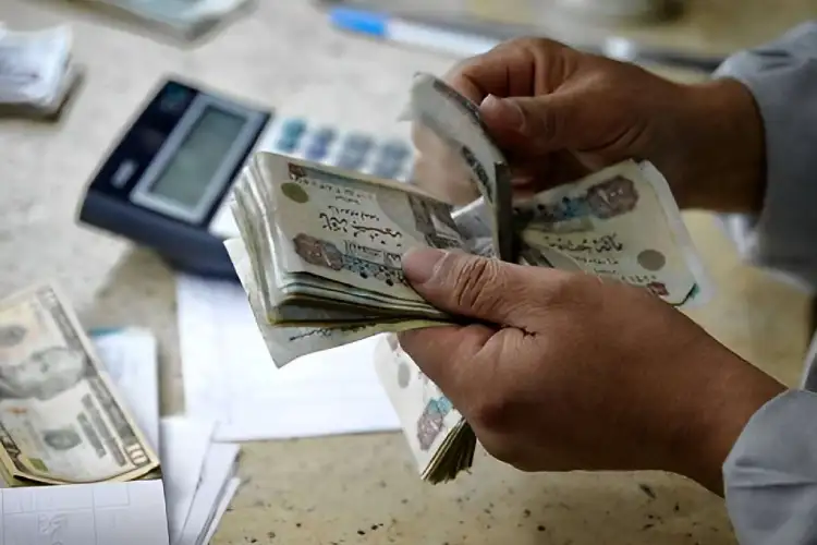 مرتبات شهر أغسطس