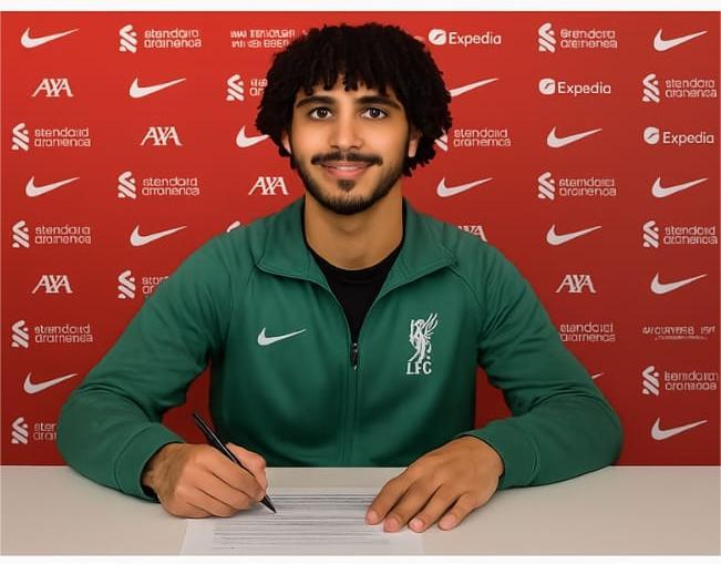 كريم أحمد يوقع أول عقد احترافي مع ليفربول