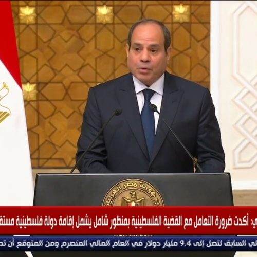 الرئيس السيسي يوضح حقيقة إغلاق معبر رفح والموقف المصري الثابت