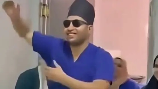 الرقص مع مولود