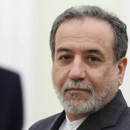 إيران