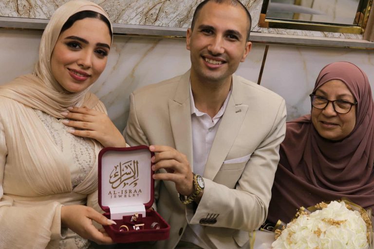 تهنئة بالخطوبة السعيدة
