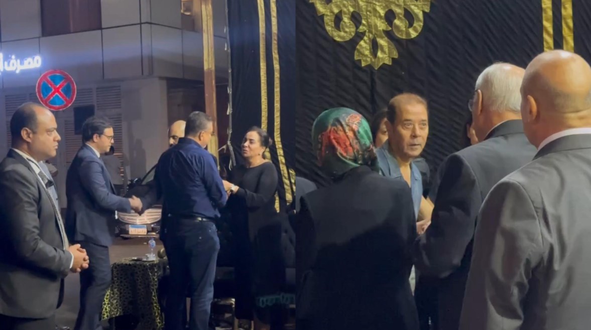 نجوم الفن والإعلام في عزاء