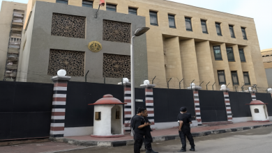مصطفى بكري، إزالة الحواجز الأمنية أمام السفارة البريطانية في القاهرة، أمن البعثات الدبلوماسية، العلاقات المصرية البريطانية
