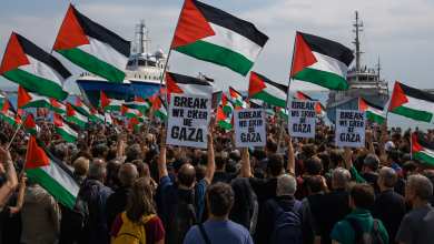 مظاهرات برشلونة، أعلام فلسطين، أسطول التضامن العالمي، إنهاء حصار غزة، المتطوعون الأوروبيون، ميناء برشلونة، حملة بحرية لدعم غزة.