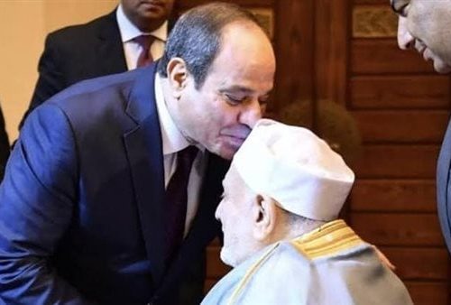 السيسي ينعى الدكتور أحمد عمر هاشم