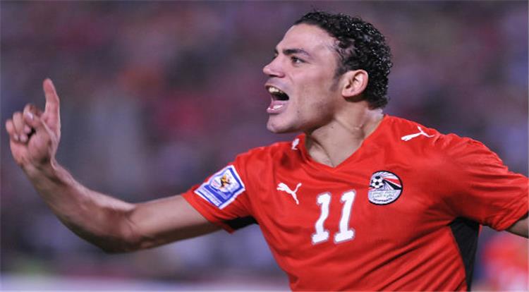 عمرو زكي