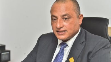قانون المرور الجديد, نظام النقاط الإلكترونية, اللواء أيمن الضبع, مخالفات المرور, سحب رخصة القيادة, الكاميرات الذكية, الاستعلام عن المخالفات, الملصق الإلكتروني, أخبار المرور, الدليل نيوز, كريم محمد