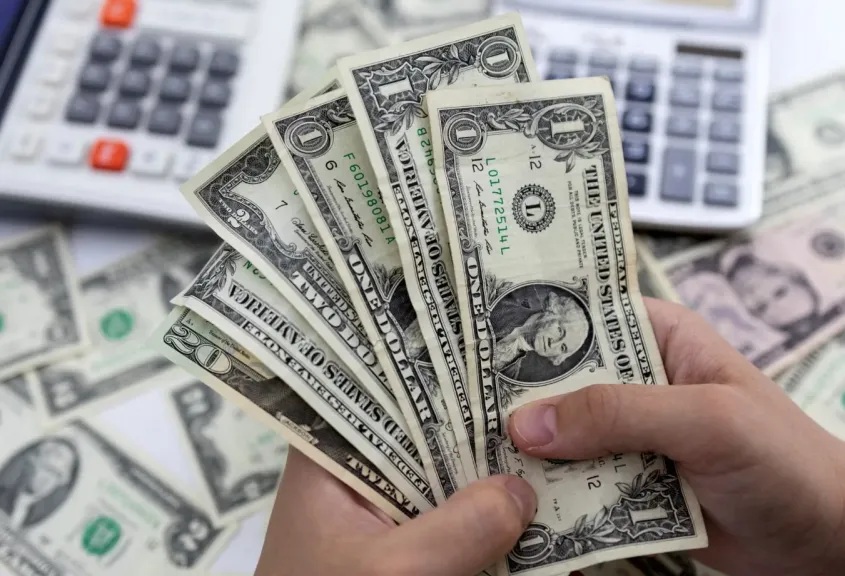 سعر الدولار