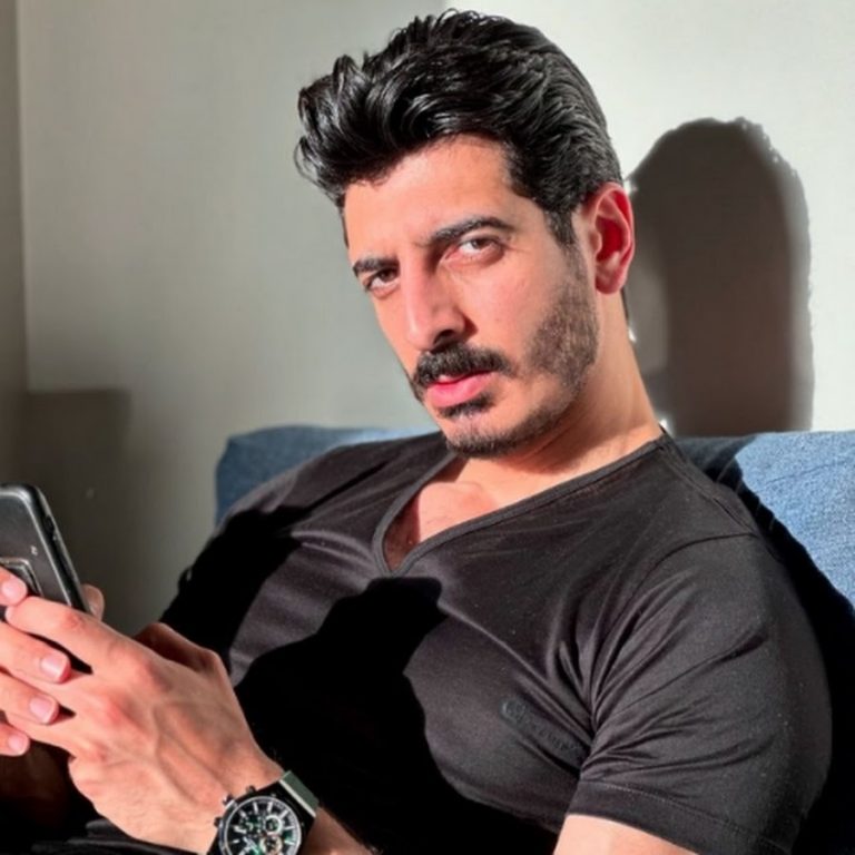 شاكر