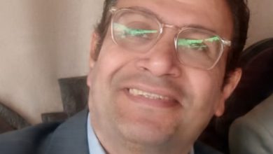 الفنان التشكيلي ثروت مرتضى رائد فن الكاريكاتير المجسم