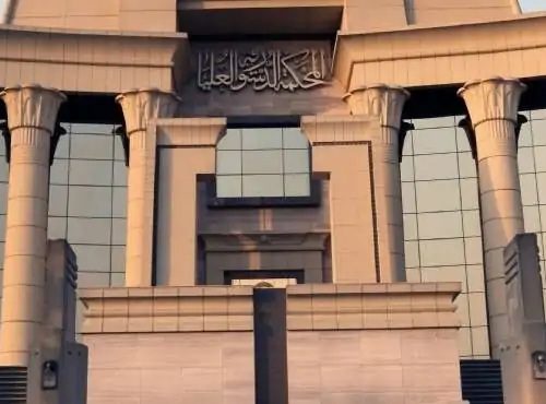 الإدارية العليا