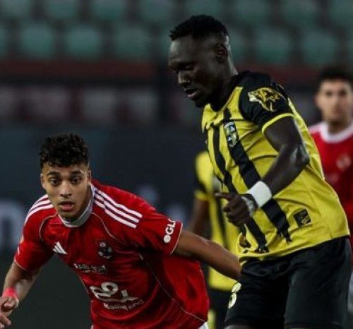 طاهر أبو زيد نجم الأهلي السابق يتحدث في برنامج تلفزيوني منتقداً أداء الفريق