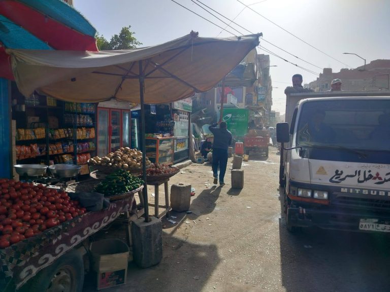 اللواء أحمد شاكر يعلن “ساعة الصفر”: لا تهاون مع محتلي الأرصفة في بلبيس وحملاتنا مستمرة ليلاً ونهاراً