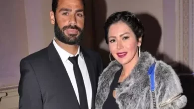 لقاء الخميسي بملابس أنيقة وفرح ابنة منير مكرم