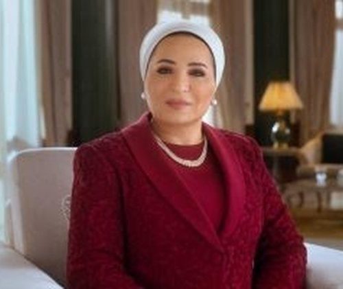 السيدة انتصار السيسي قرينة رئيس الجمهورية في إطلالة رسمية