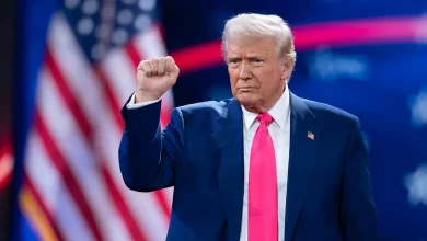 الرئيس الأمريكي دونالد ترامب يوقع على ميثاق إنشاء مجلس السلام الدولي في سويسرا.