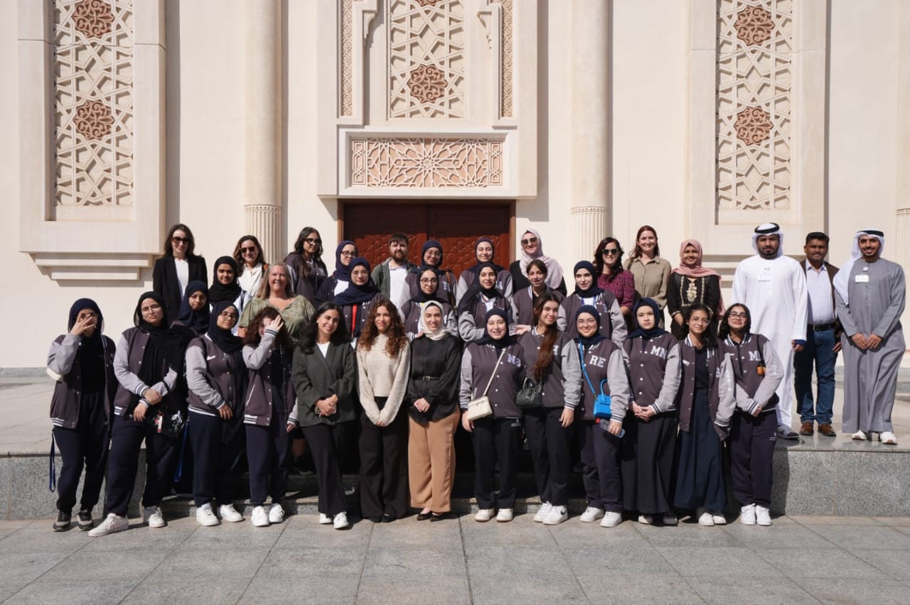 ندوة نقاشية في الجامعة الأميركية بالشارقة حول مخاطر التلوث البلاستيكي.