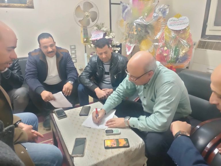 رئيس مركز ومدينة بلبيس يعقد اجتماعًا تنسيقيًا مع شركتي الكهرباء ومياه الشرب والصرف الصحي