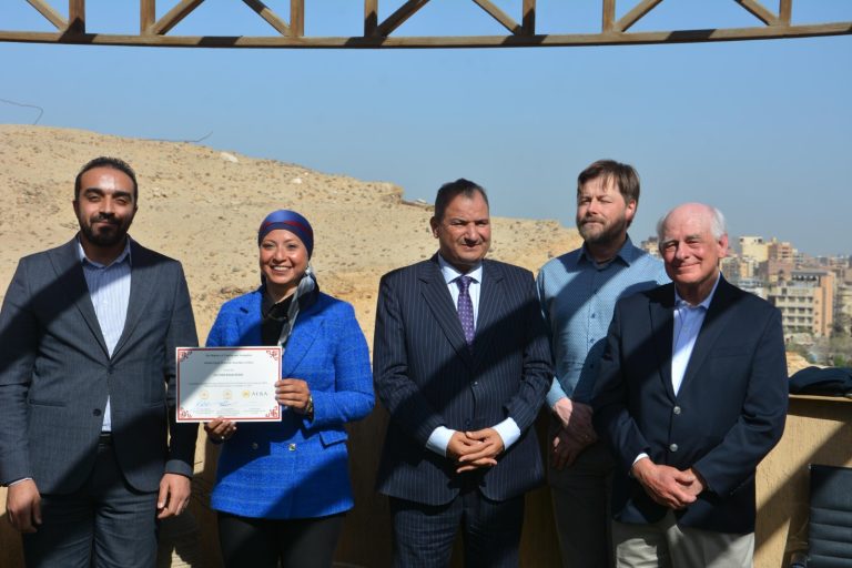 مدرسة الحفائر، أهرامات الجيزة، وزارة السياحة والآثار، جمعية أبحاث مصر القديمة، حفائر حيط الغراب