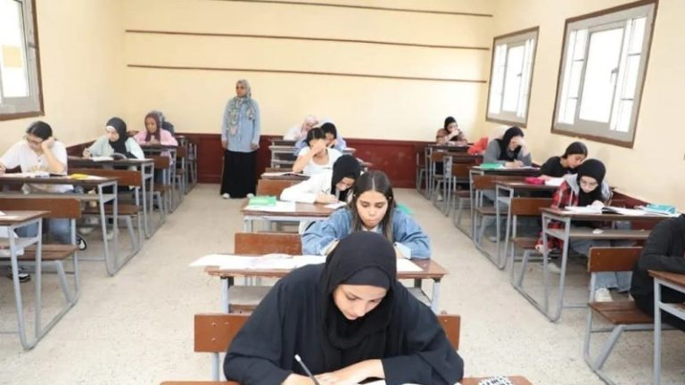الشهادة الإعدادية