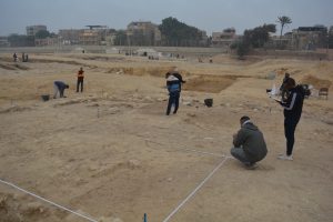 مدرسة الحفائر، أهرامات الجيزة، وزارة السياحة والآثار، جمعية أبحاث مصر القديمة، حفائر حيط الغراب