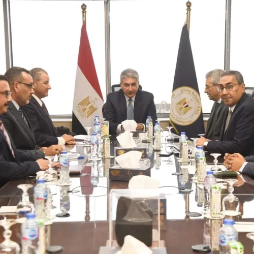 وزير السياحة