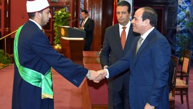 الرئيس السيسي يكرم حفظة القرآن الكريم في احتفالية ليلة القدر