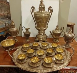 القطع الأثرية المختارة في متاحف الآثار لليوم العالمي للمرأة وعيد الأم