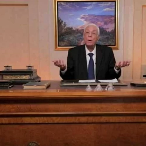 الدكتور حسام موافي يتحدث عن مخاطر القيء وعلاقته بأورام المخ