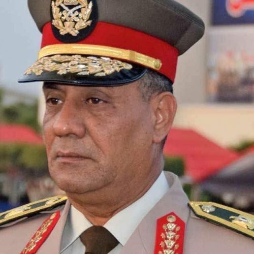 وزير الدفاع الفريق أشرف سالم زاهر