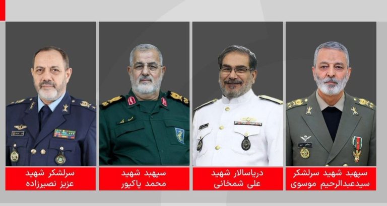 صور قادة إيرانيين الثلاثة المقتولين في ضربات طهران مع خلفية للانفجارات