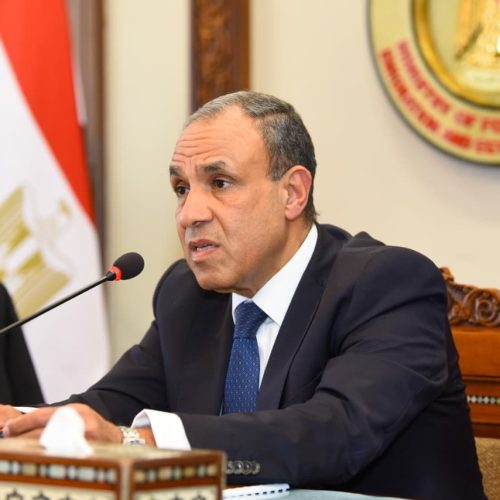 وزير الخارجية يتحدث خلال جلسة إحاطة موسعة