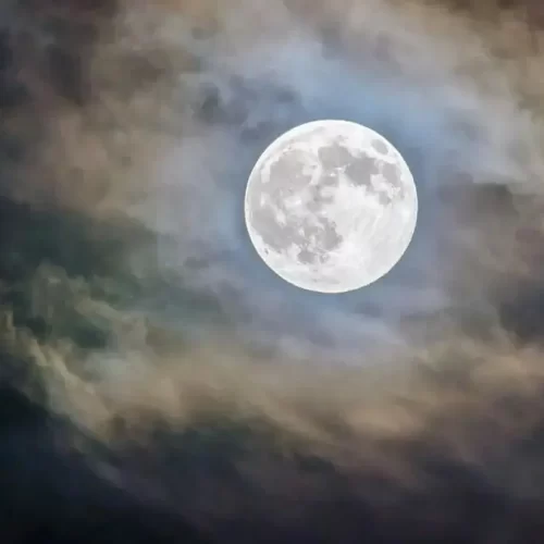 الأيام البيض