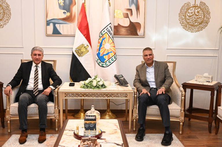 وزير السياحة والآثار يلتقي محافظ جنوب سيناء