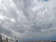 سحب رعدية وأمطار غزيرة تهدد مناطق في سيناء والبحر الأحمر.