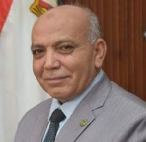 الدكتور ابراهيم درويش