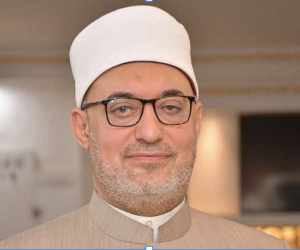 د. نظير عياد: الفتوى صناعة ترفض التمكينة وتتطلب تقديراً عاطفياً وبشرياً يعجز عنه الكود