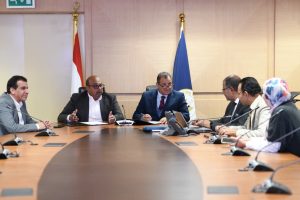 تجديد مذكرة التفاهم بين السياحة والآثار ومؤسسة آغاخان لترميم مسجد الطنبغا المارداني