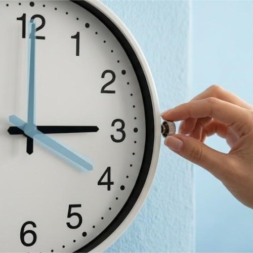 تطبيق التوقيت الصيفي في مصر 2026 بتقديم الساعة 60 دقيقة الجمعة المقبل