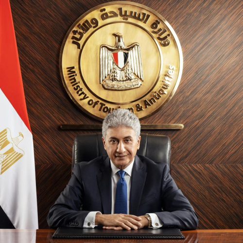 وزير السياحة والآثار شريف فتحي يبعث برقية تهنئة إلى قداسة البابا تواضروس بمناسبة عيد القيامة المجيد