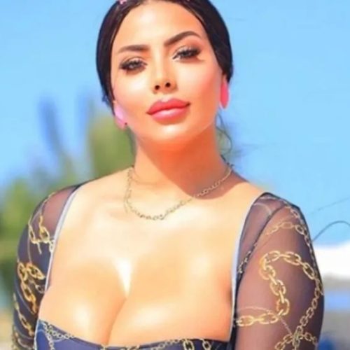 الراقصة حورية