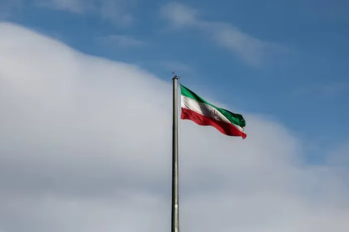 إيران